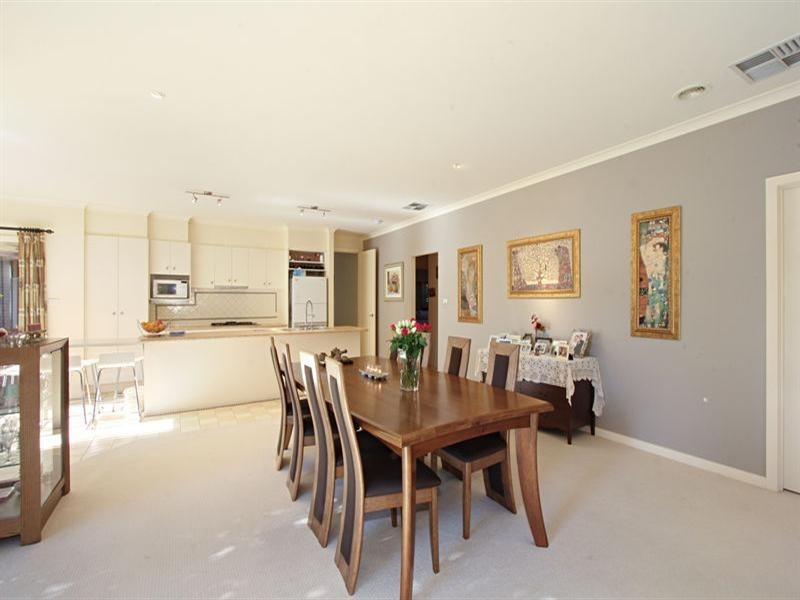 6 Sorrento Avenue, Point Cook VIC 3030