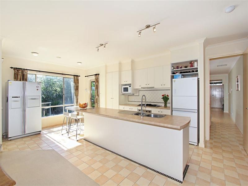 6 Sorrento Avenue, Point Cook VIC 3030