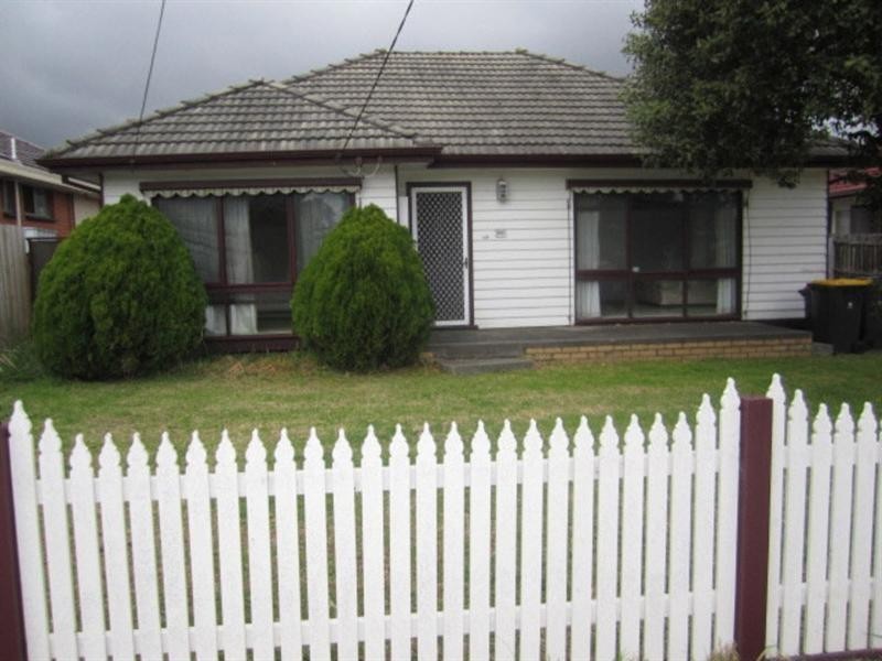 1/34 Murdo Road, Clayton VIC 3168