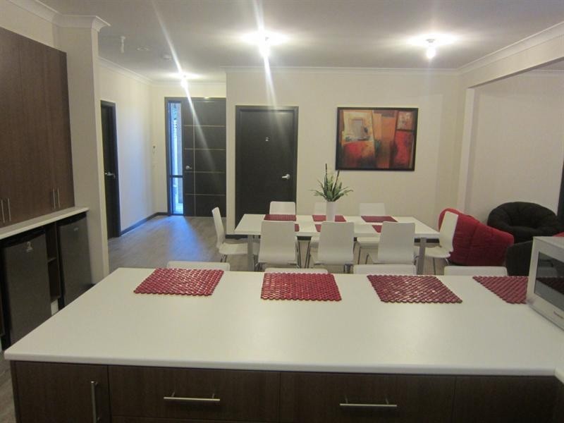 2/4 Hilltop Avenue (Room 1), Clayton VIC 3168