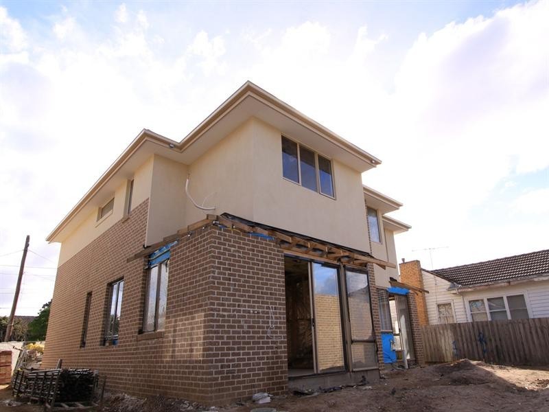 1-4/108-110 Kanooka Grove, Clayton VIC 3168