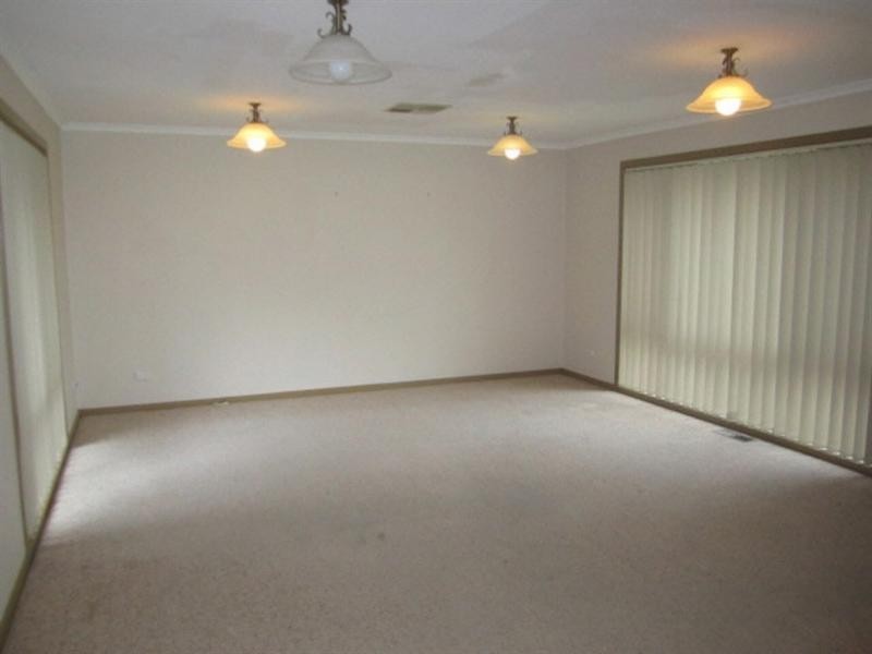 1/4 Lang Road, Mount Waverley VIC 3149