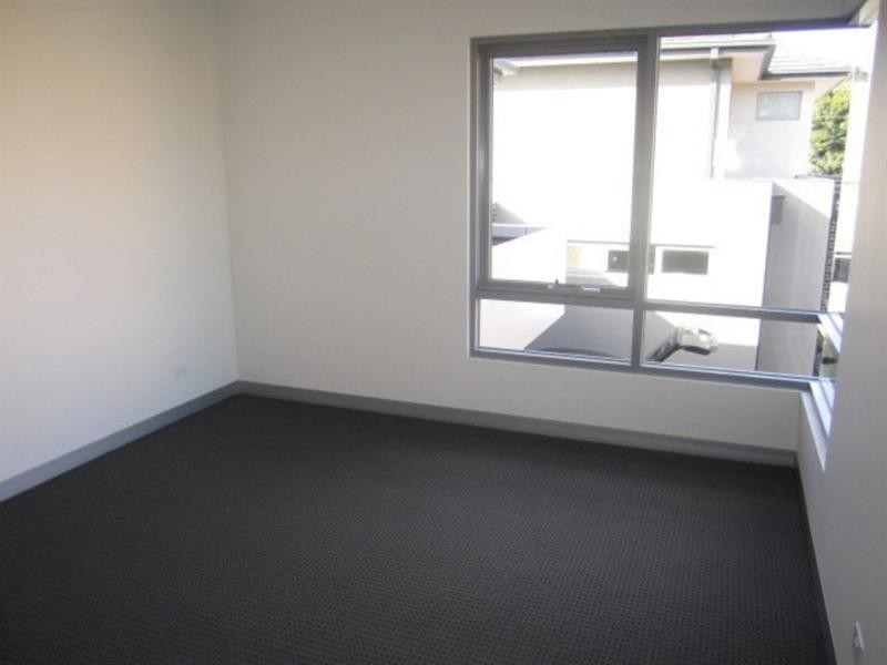 2/45 Stanley Avenue, Mount Waverley VIC 3149