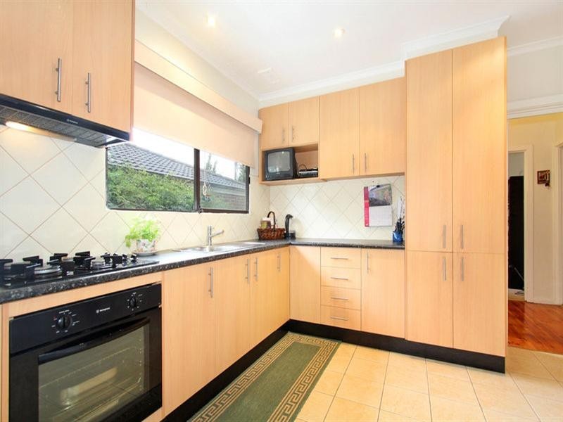 11 Coolac Street, Chadstone VIC 3148