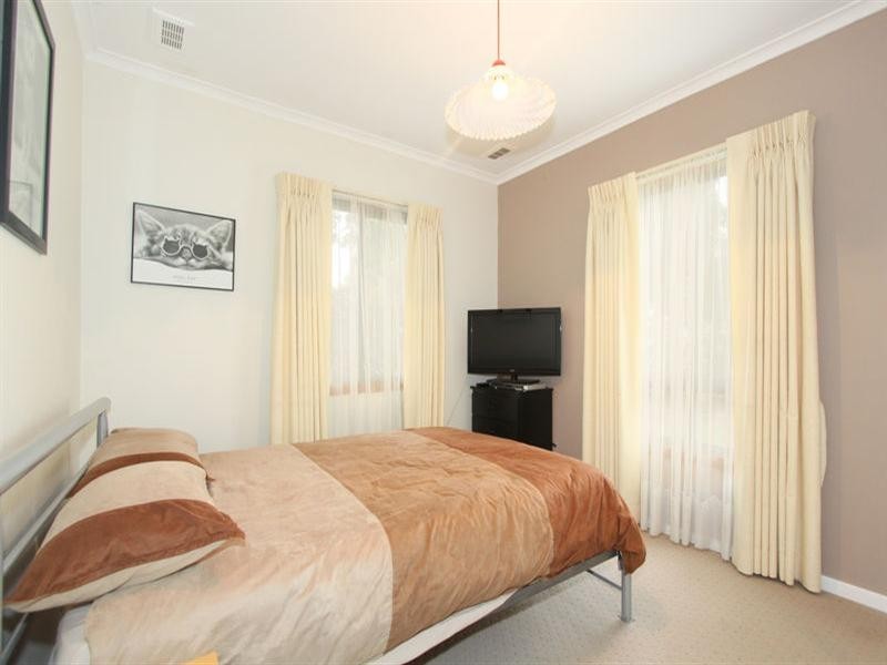 11 Coolac Street, Chadstone VIC 3148