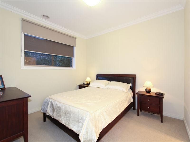 2/24 Emerald Avenue, Mount Waverley VIC 3149