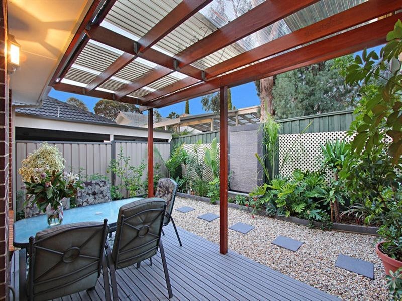 2/24 Emerald Avenue, Mount Waverley VIC 3149