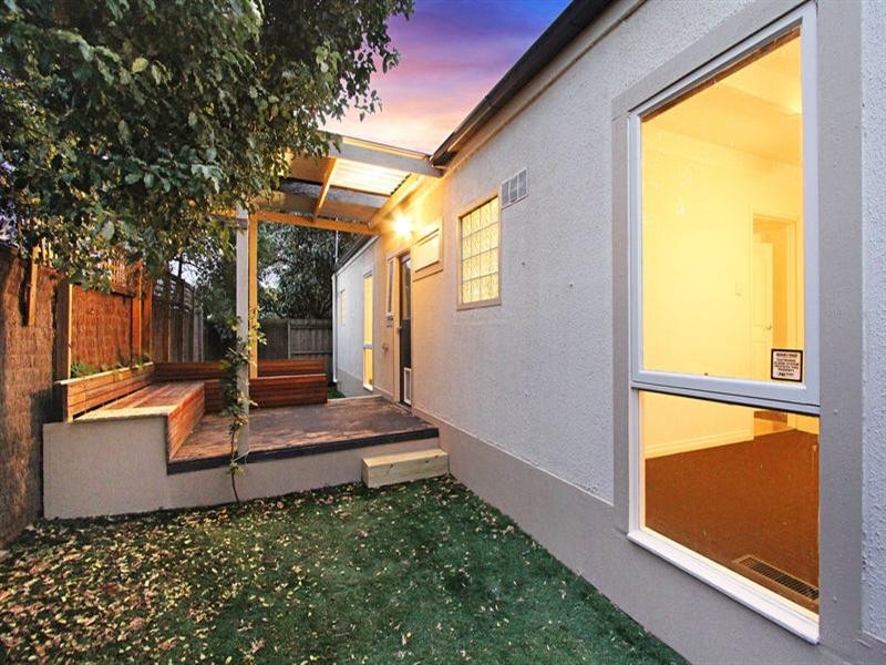 2/105 Golf Road, Oakleigh South VIC 3167