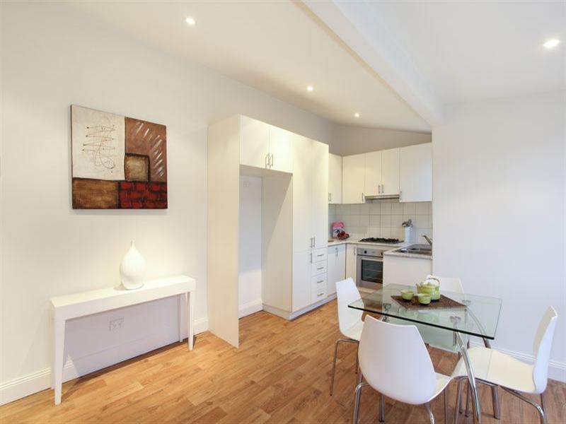 34 Clapham Road, Hughesdale VIC 3166