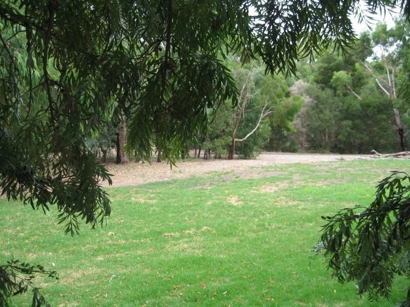 2/11 Therese Avenue, Mount Waverley VIC 3149