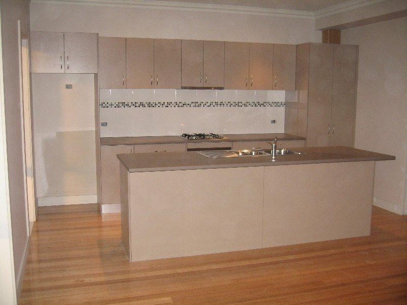 2/71 Waverley Road, Chadstone VIC 3148