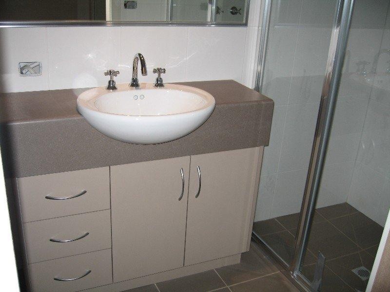 2/71 Waverley Road, Chadstone VIC 3148