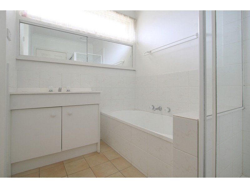 9 Earlwood Street, Dingley Village VIC 3172