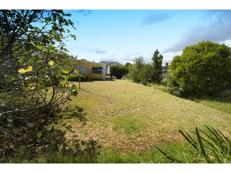 2/36 Edinburgh Street, Clayton VIC 3168