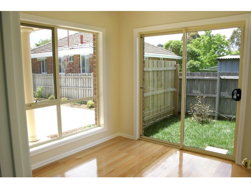 2/72 Power Avenue, Ashwood VIC 3147