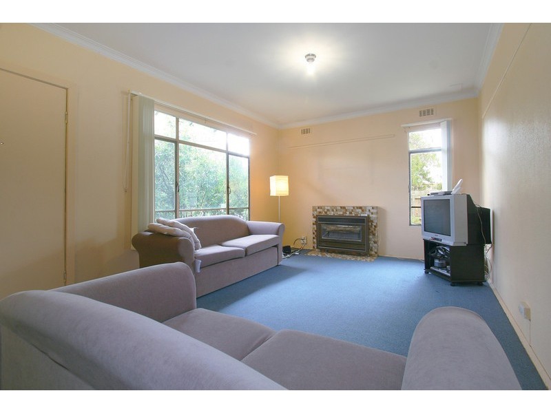 8 Weabra Court, Chadstone VIC 3148