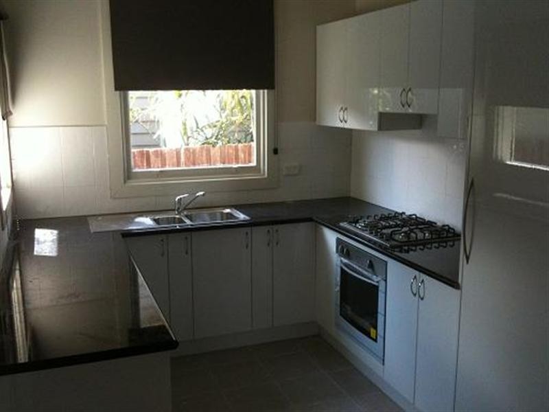 8 Mcintosh Street, Oakleigh VIC 3166