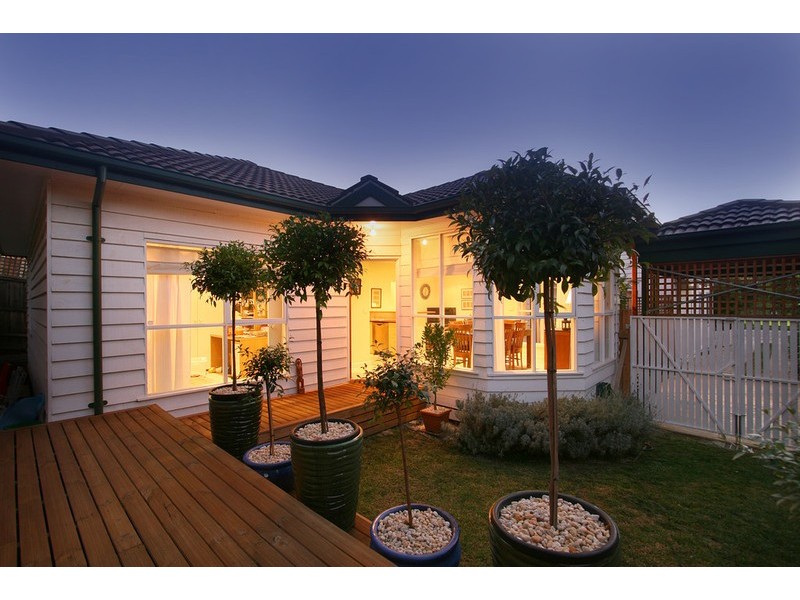 34B Winbirra Parade, Ashwood VIC 3147