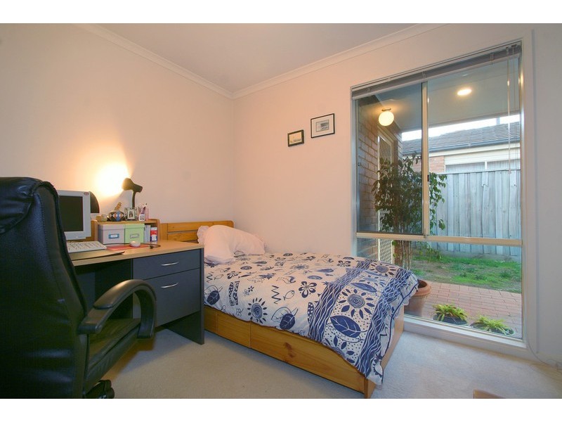 19 Brindalee Mews, Chadstone VIC 3148