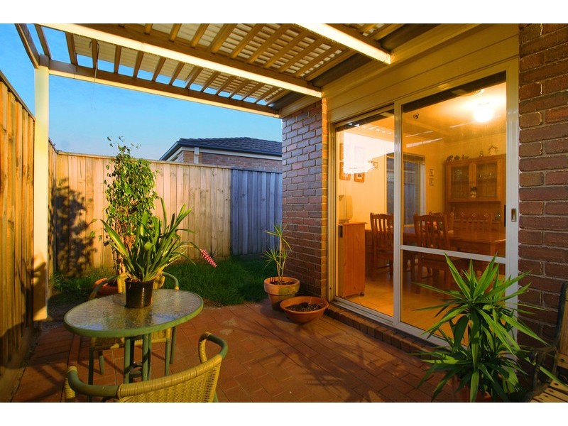 19 Brindalee Mews, Chadstone VIC 3148