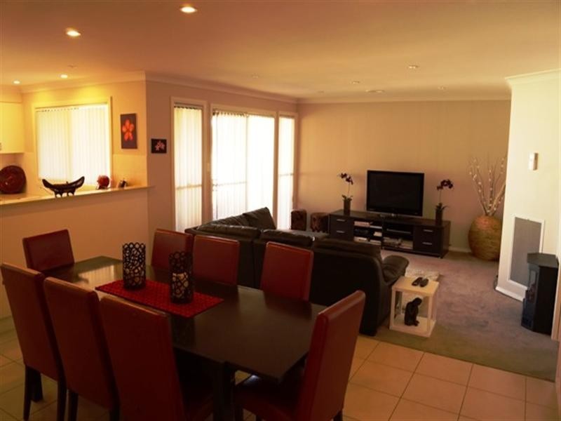 87 Diamond Drive, Orange NSW 2800