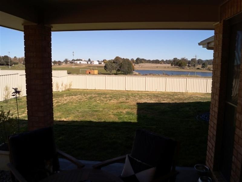 87 Diamond Drive, Orange NSW 2800