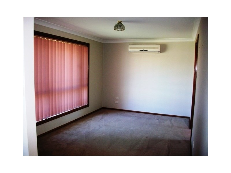 7 Todd Place, Orange NSW 2800