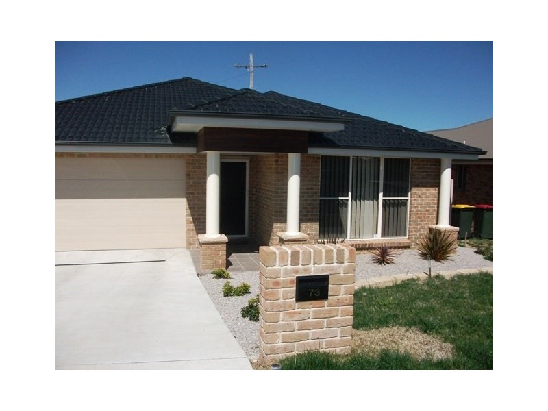 73 Diamond Drive, Orange NSW 2800