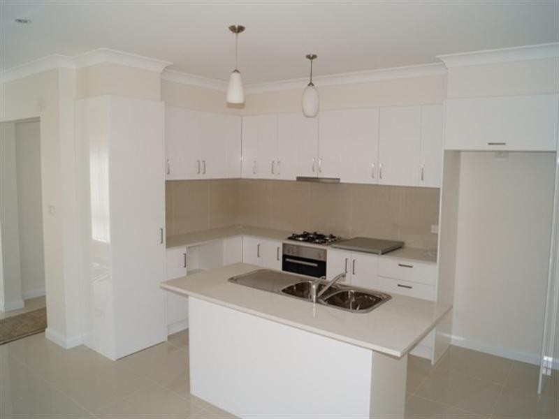 6 Abelia Close, Orange NSW 2800