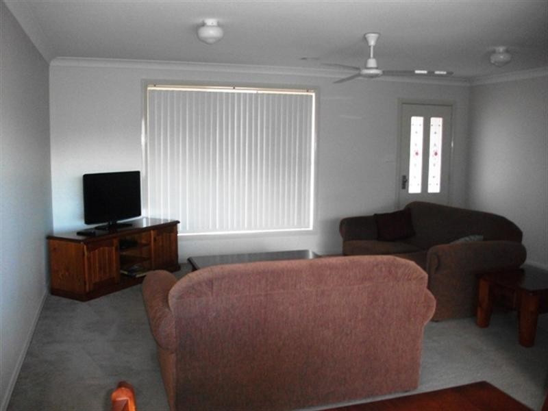 22-4 Covent Close, Orange NSW 2800