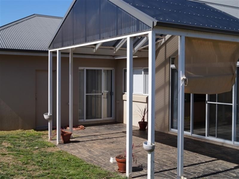 15 Jonathon Road, Orange NSW 2800