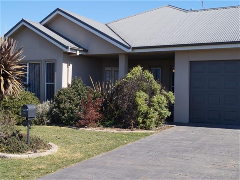 15 Jonathon Road, Orange NSW 2800