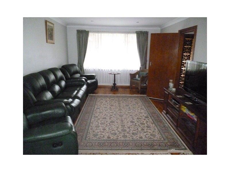 7 Courallie Drive, Orange NSW 2800