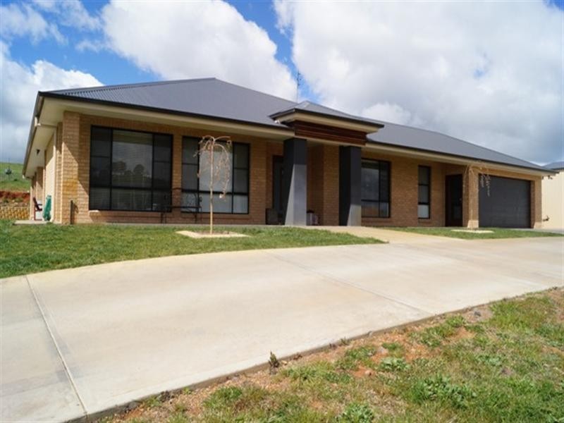 154 Favell Road, Lucknow NSW 2800