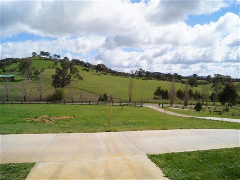 154 Favell Road, Lucknow NSW 2800