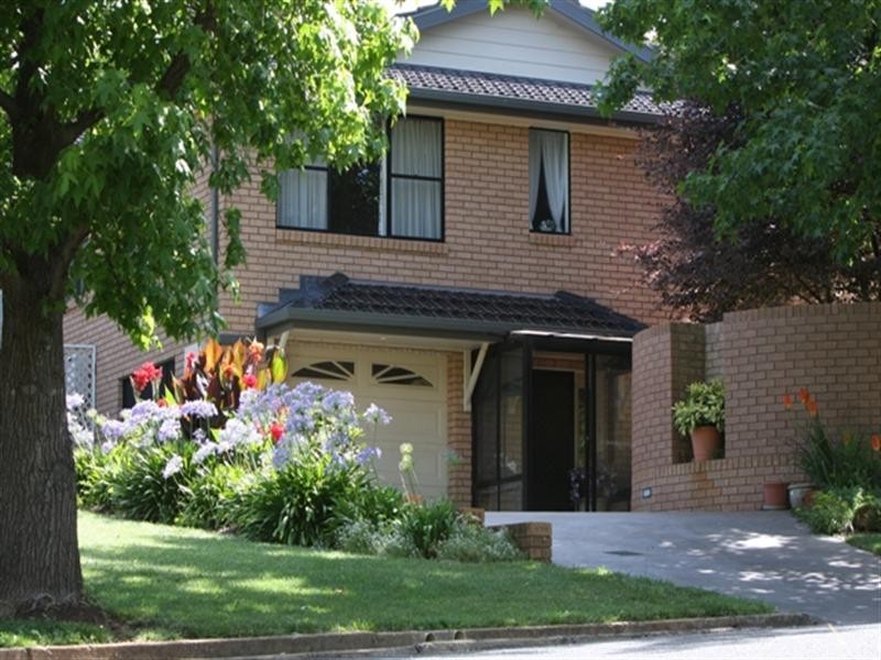 8 Kylie Circuit, Orange NSW 2800