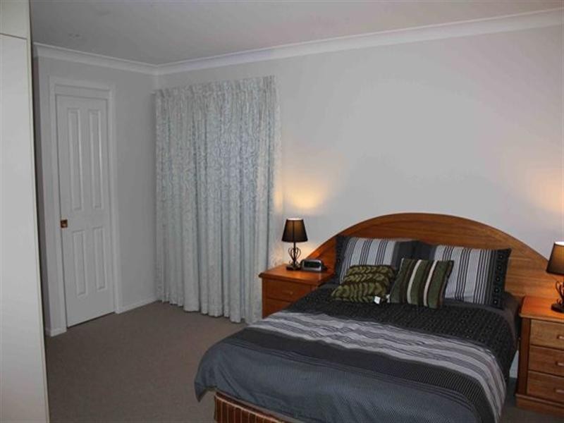 8 Kylie Circuit, Orange NSW 2800