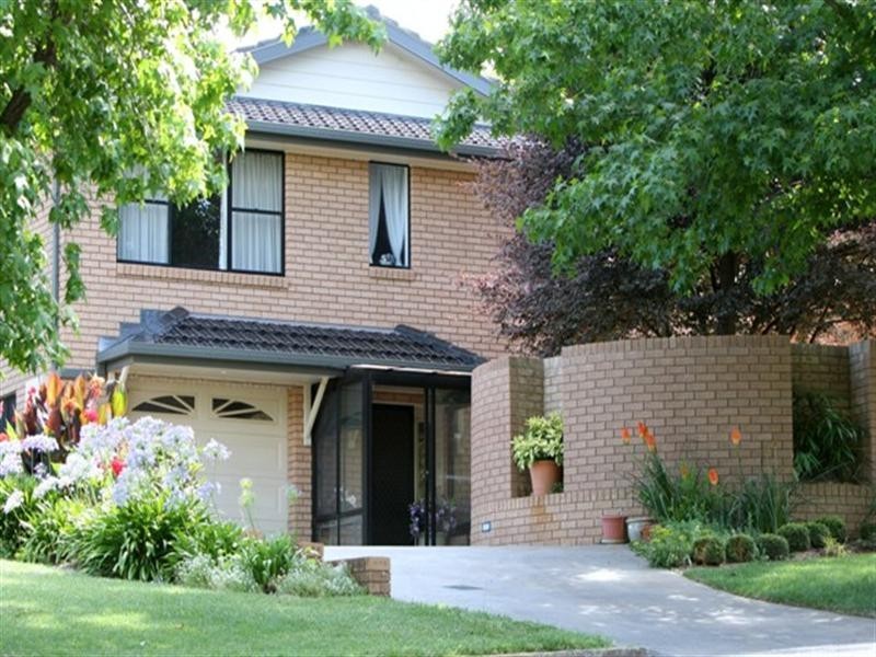 8 Kylie Circuit, Orange NSW 2800