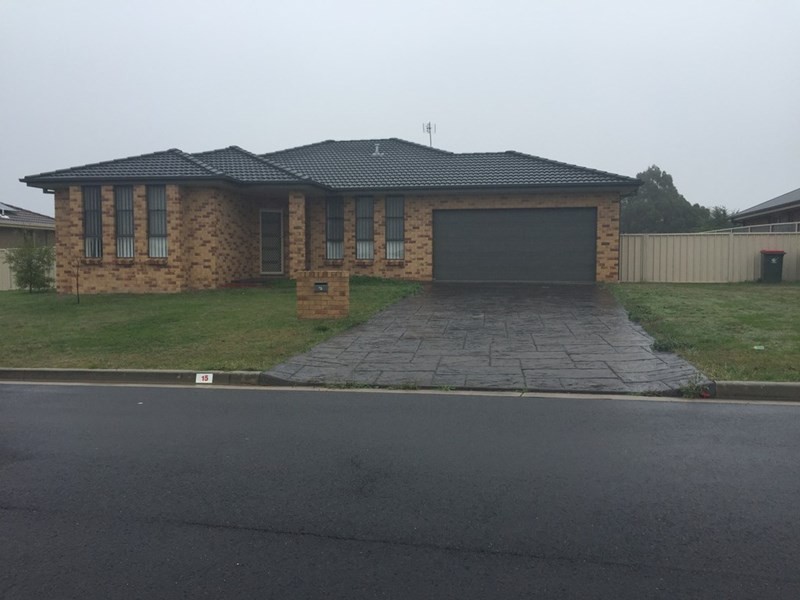15 Emerald Street, Orange NSW 2800