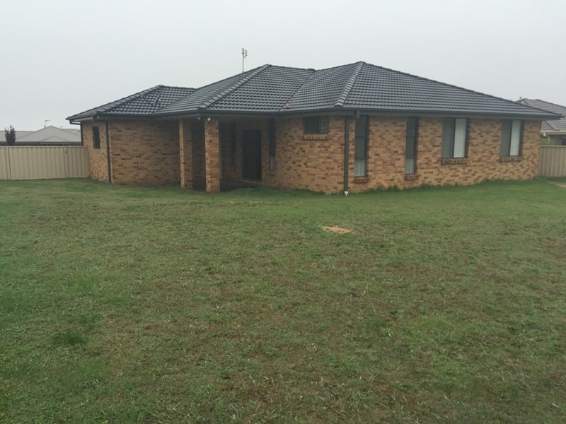 15 Emerald Street, Orange NSW 2800