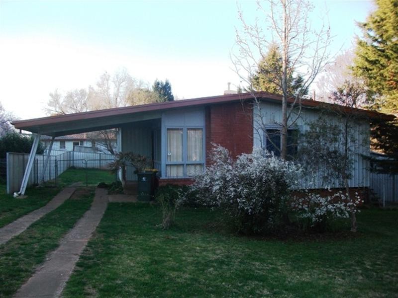 17 Goorawin Road, Orange NSW 2800