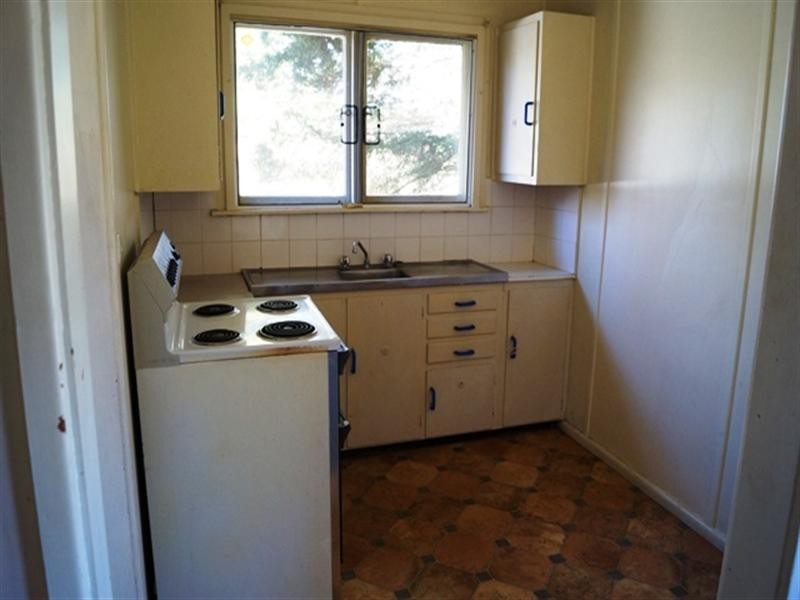 17 Goorawin Road, Orange NSW 2800