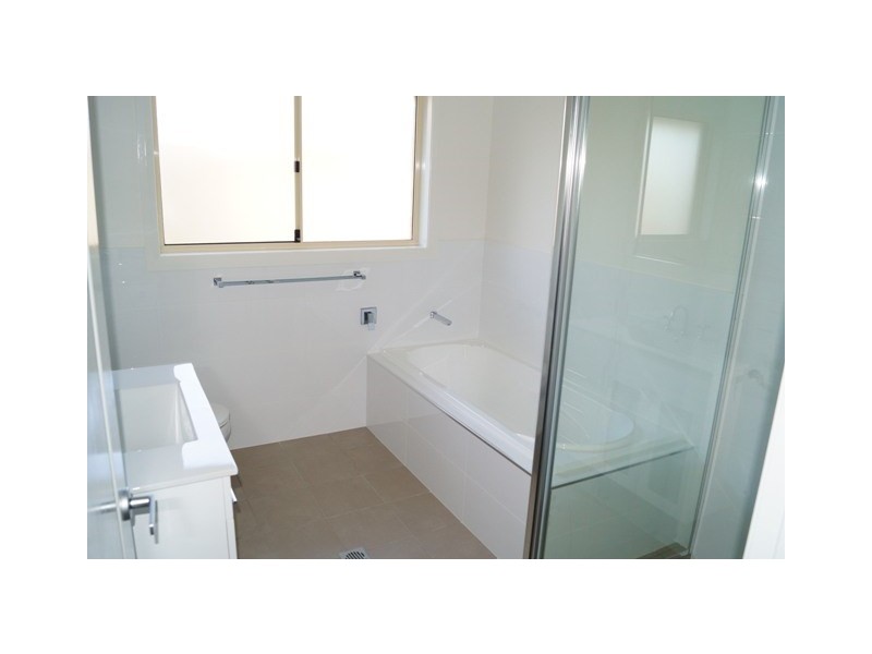 42 Diamond Drive, Orange NSW 2800