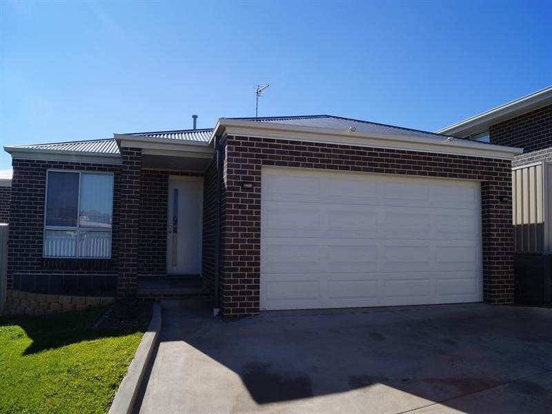79b William Maker Drive, Orange NSW 2800