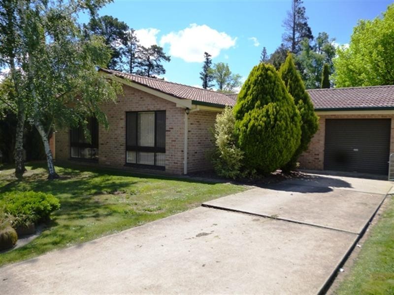 38 james Sheahan Drive, Orange NSW 2800