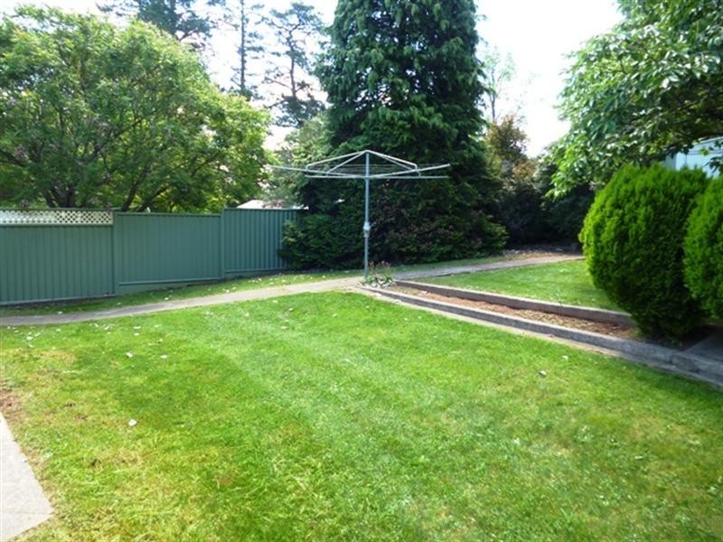 38 james Sheahan Drive, Orange NSW 2800