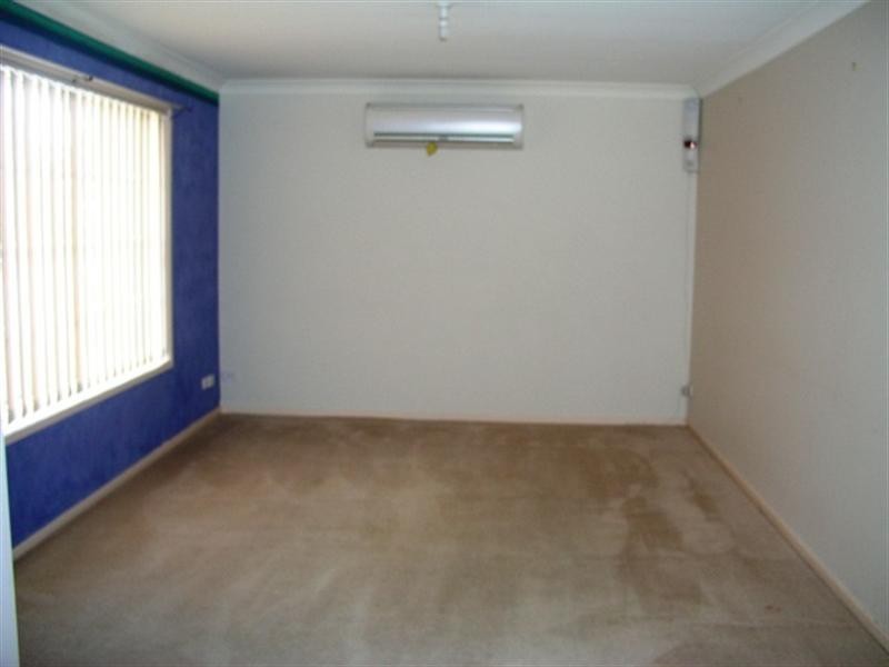 12 Marsden Place, Orange NSW 2800