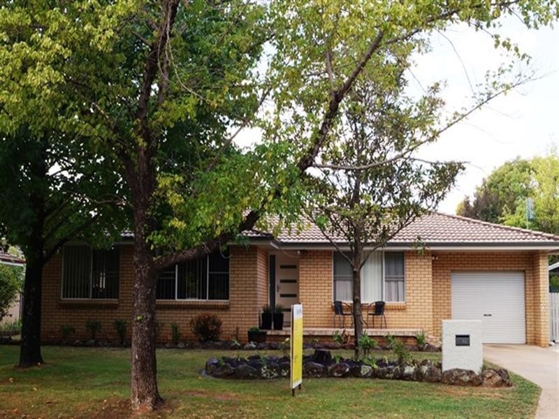 38 Kooronga Avenue, Orange NSW 2800