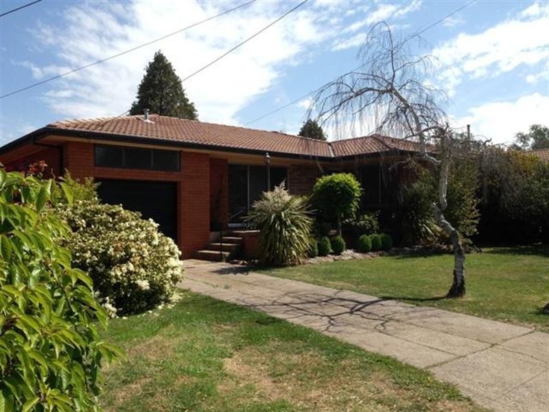 14 Endeavour Avenue, Orange NSW 2800