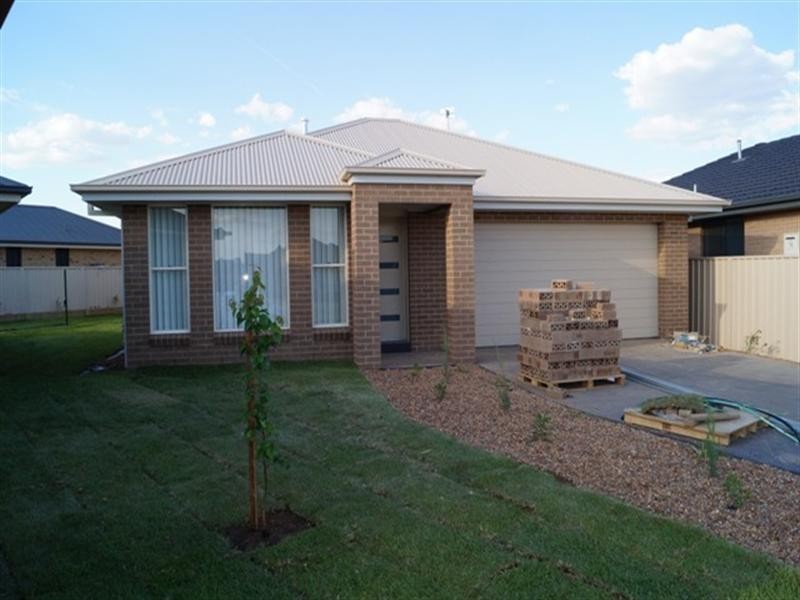 1 Agate Street, Orange NSW 2800